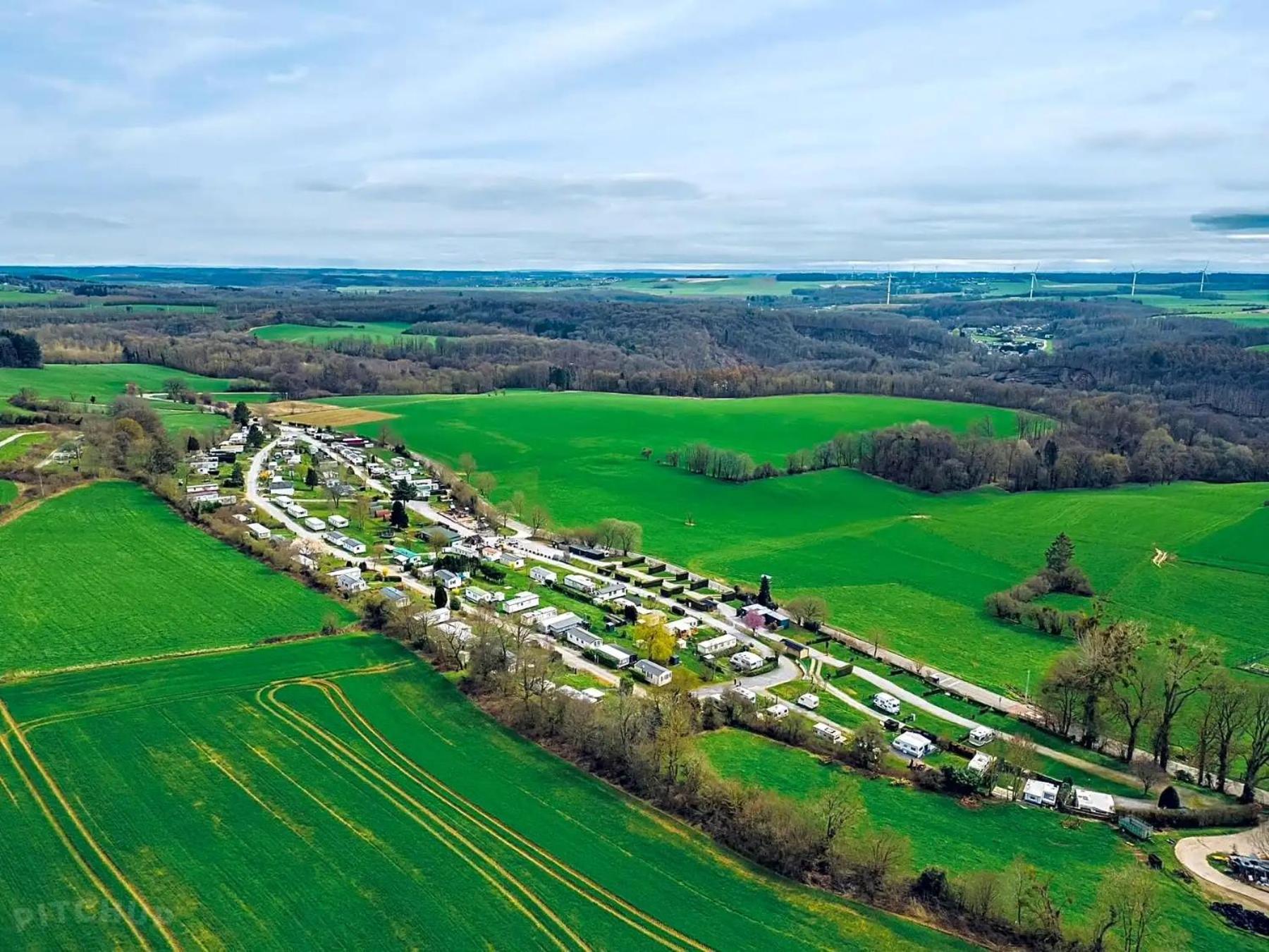 Camping Le Pommier Rustique Hotel Yvoir Exterior photo