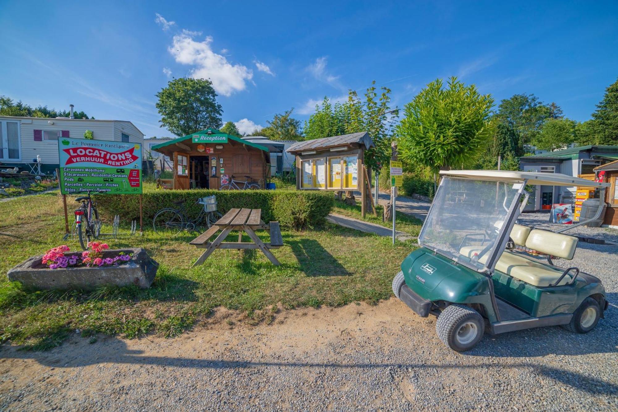 Camping Le Pommier Rustique Hotel Yvoir Exterior photo